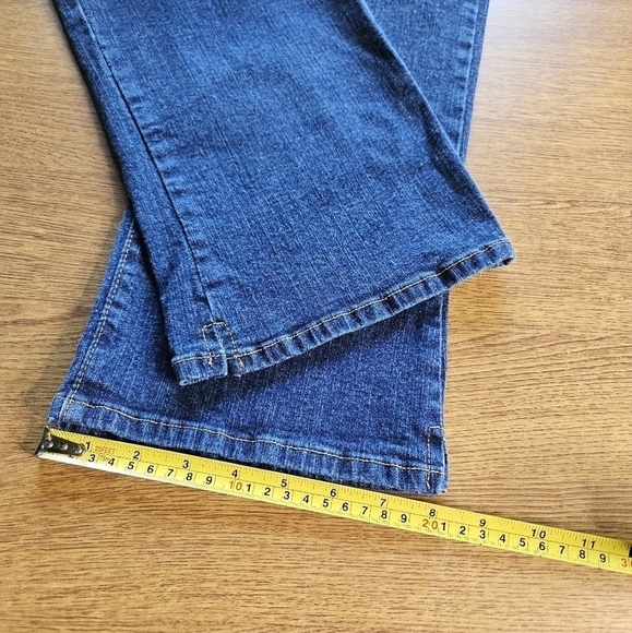 NYDJ tummy control mid rise dark wash crop jeans with side slit - Picture 11 of 11